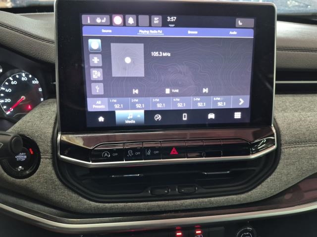 2023 Jeep Compass Latitude Lux AWD