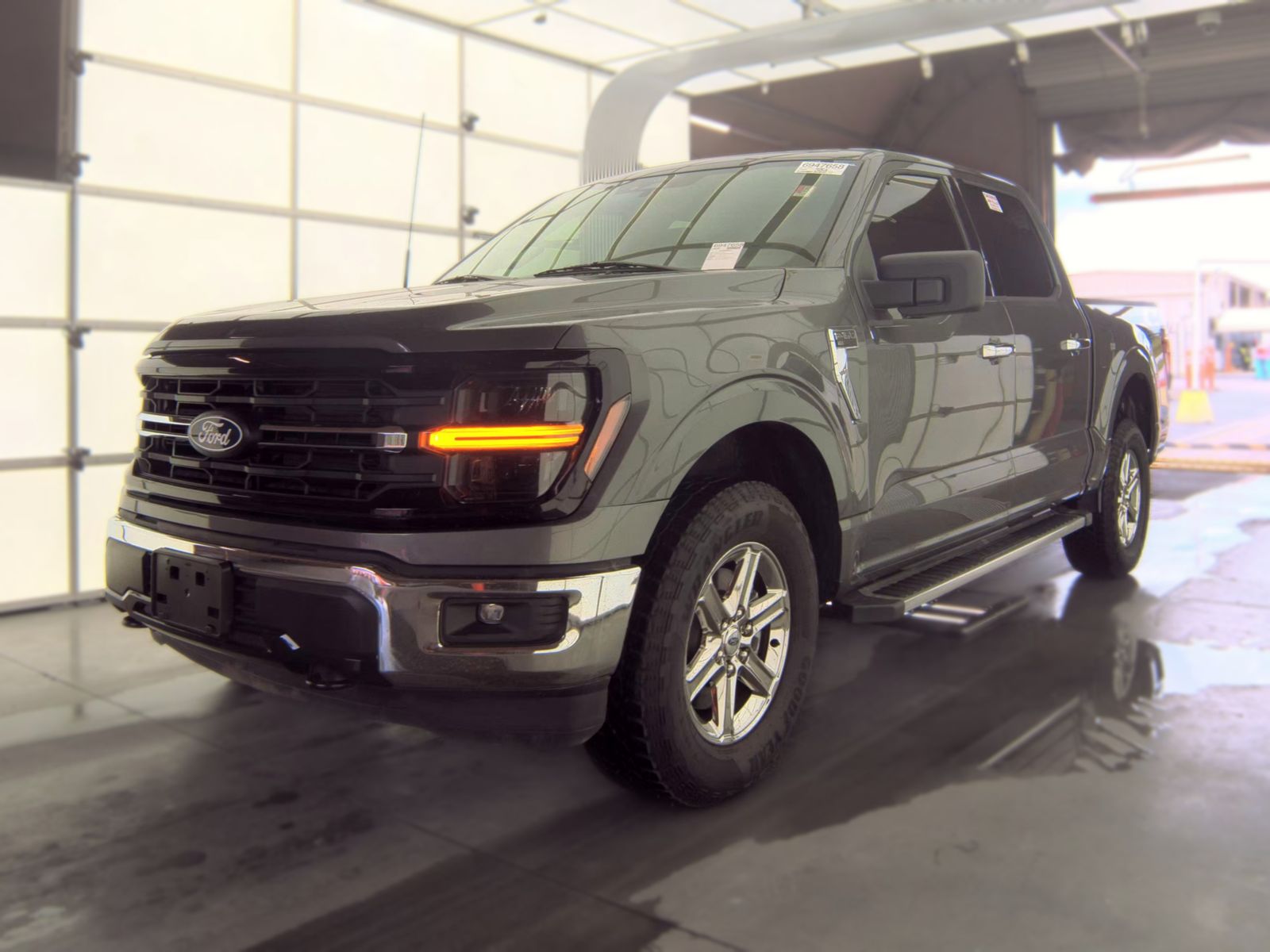 2025 Ford F-150 XLT AWD