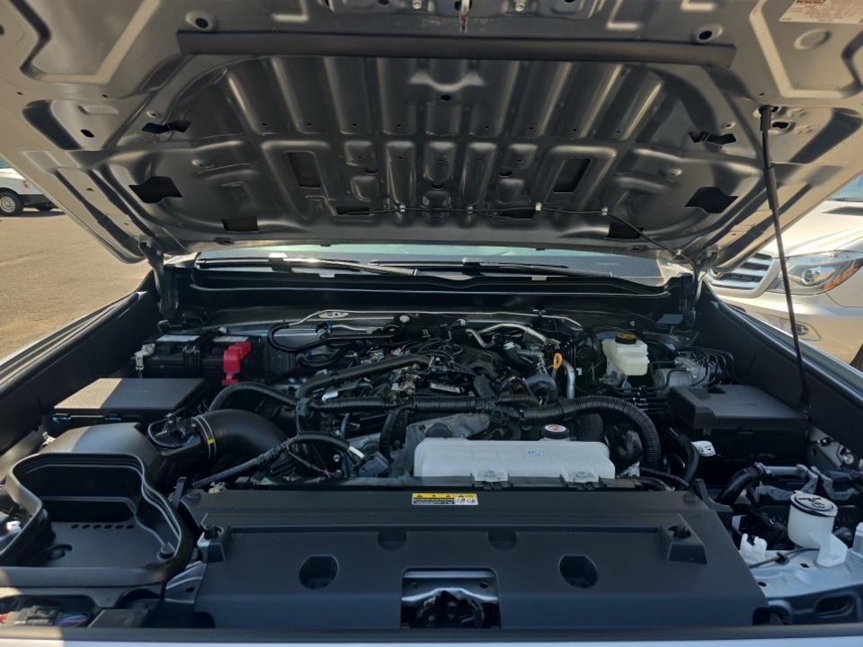 2025 Toyota Tacoma SR5 AWD