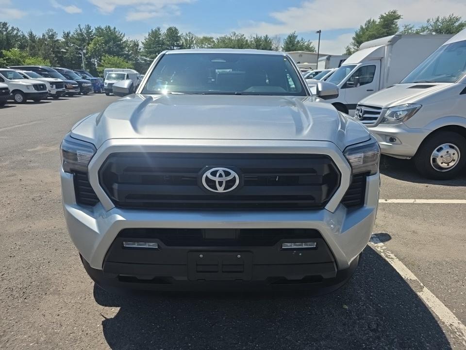 2025 Toyota Tacoma SR5 AWD