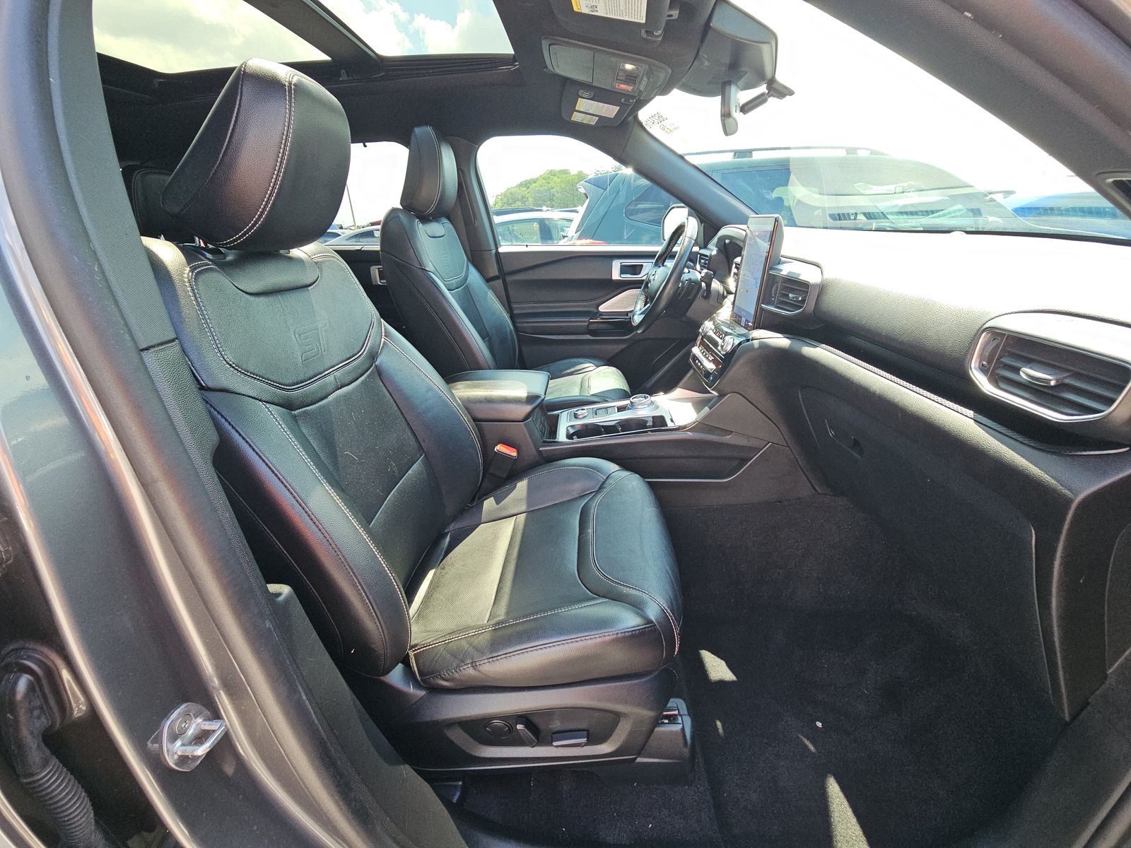 2023 Ford Explorer ST AWD