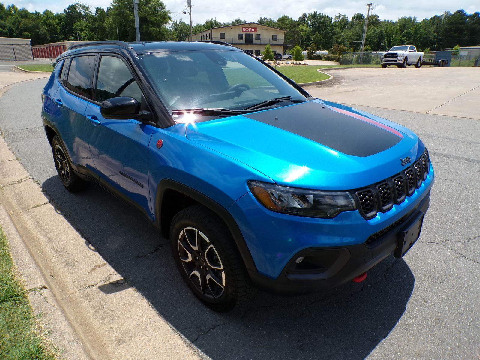 2025 Jeep Compass Trailhawk AWD