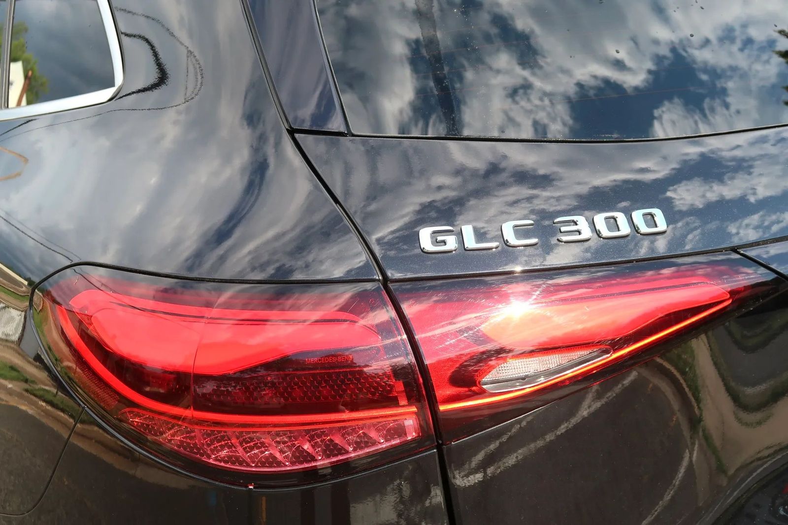 2023 Mercedes-Benz GLC GLC 300 AWD