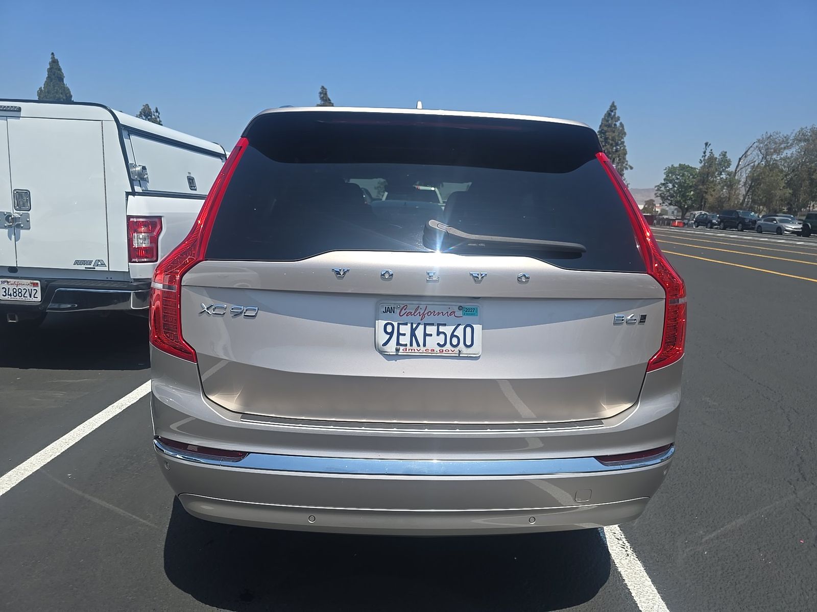 2023 Volvo XC90 B6 Plus AWD
