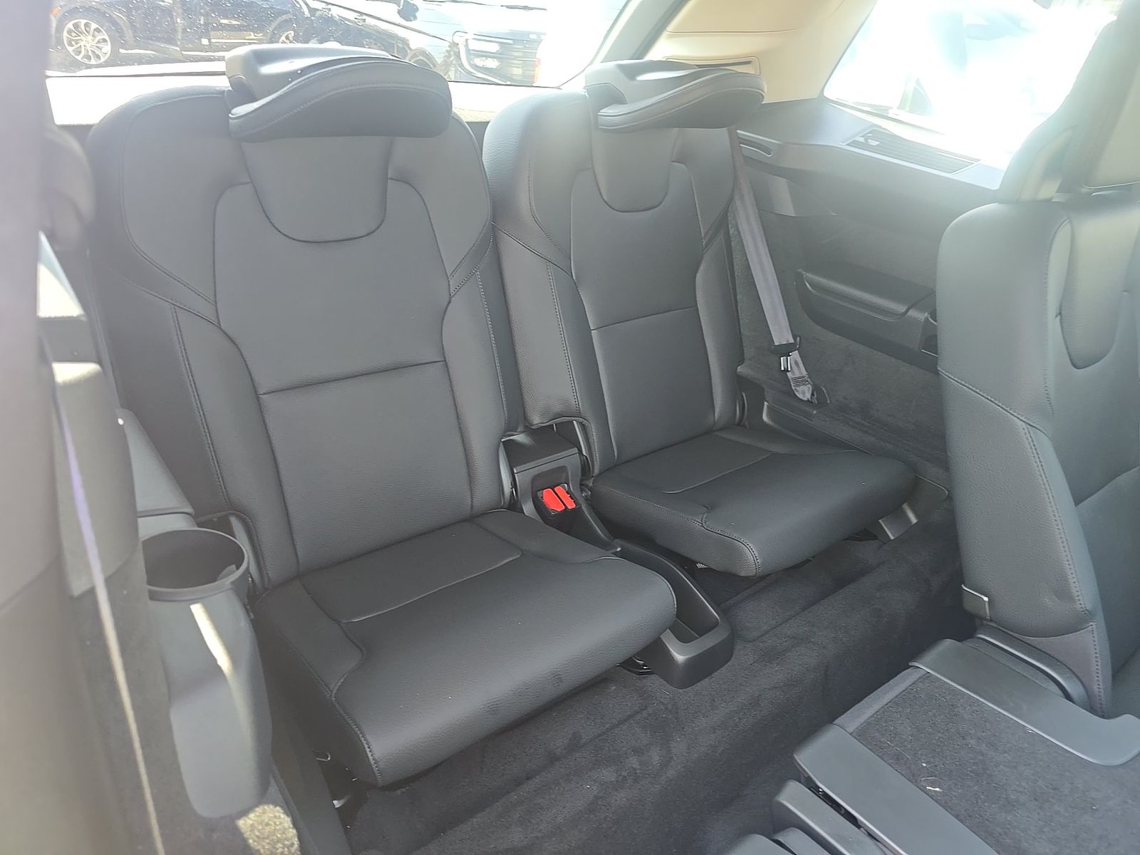 2023 Volvo XC90 B6 Plus AWD