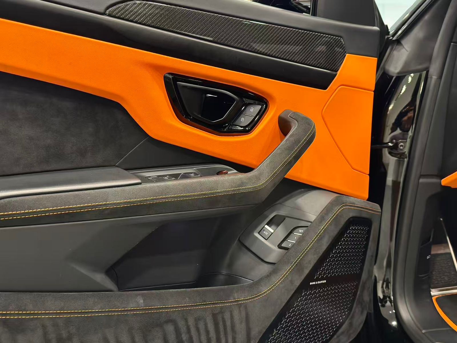 2023 Lamborghini Urus S AWD