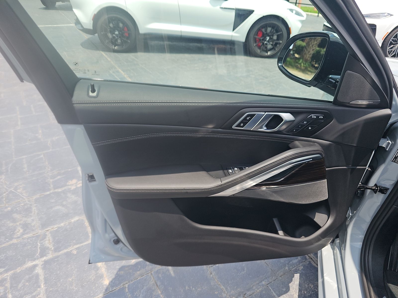 2025 BMW X6 xDrive40i AWD