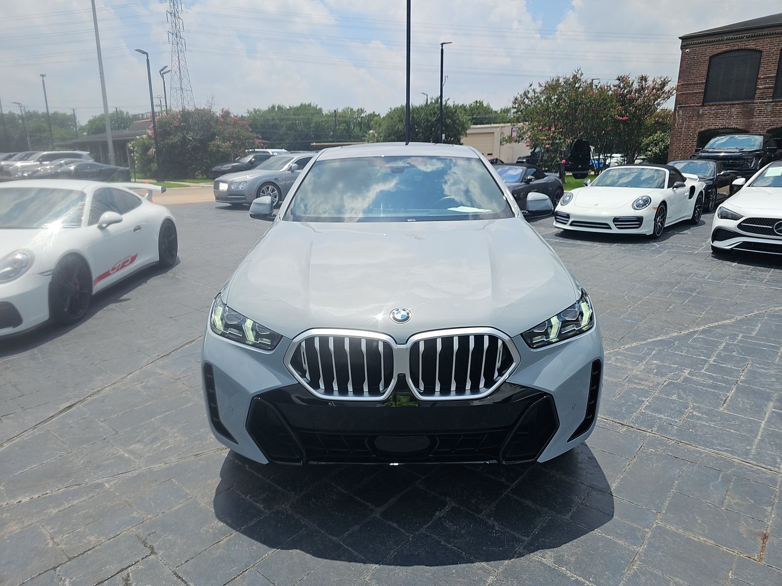 2025 BMW X6 xDrive40i AWD