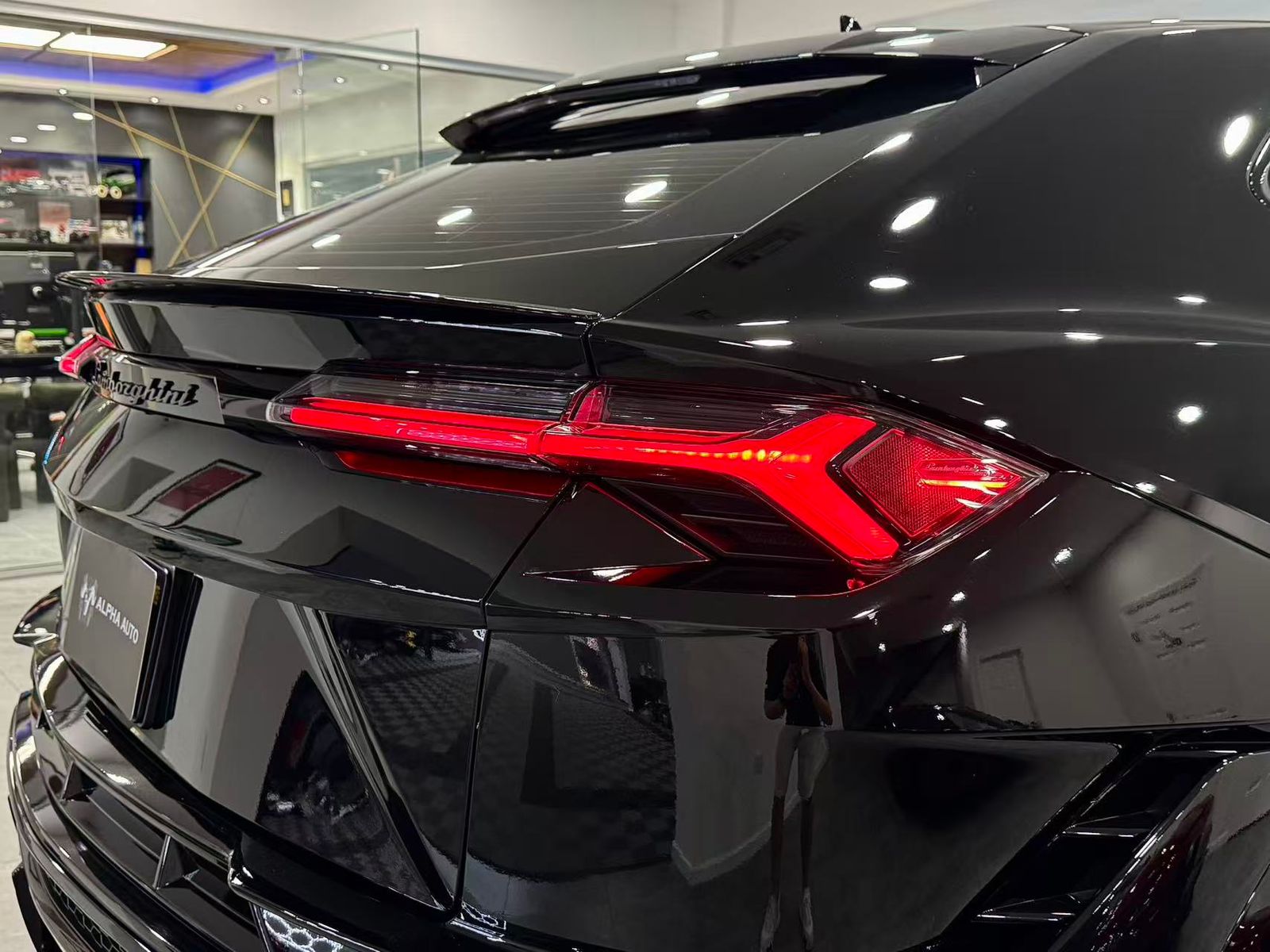 2023 Lamborghini Urus S AWD