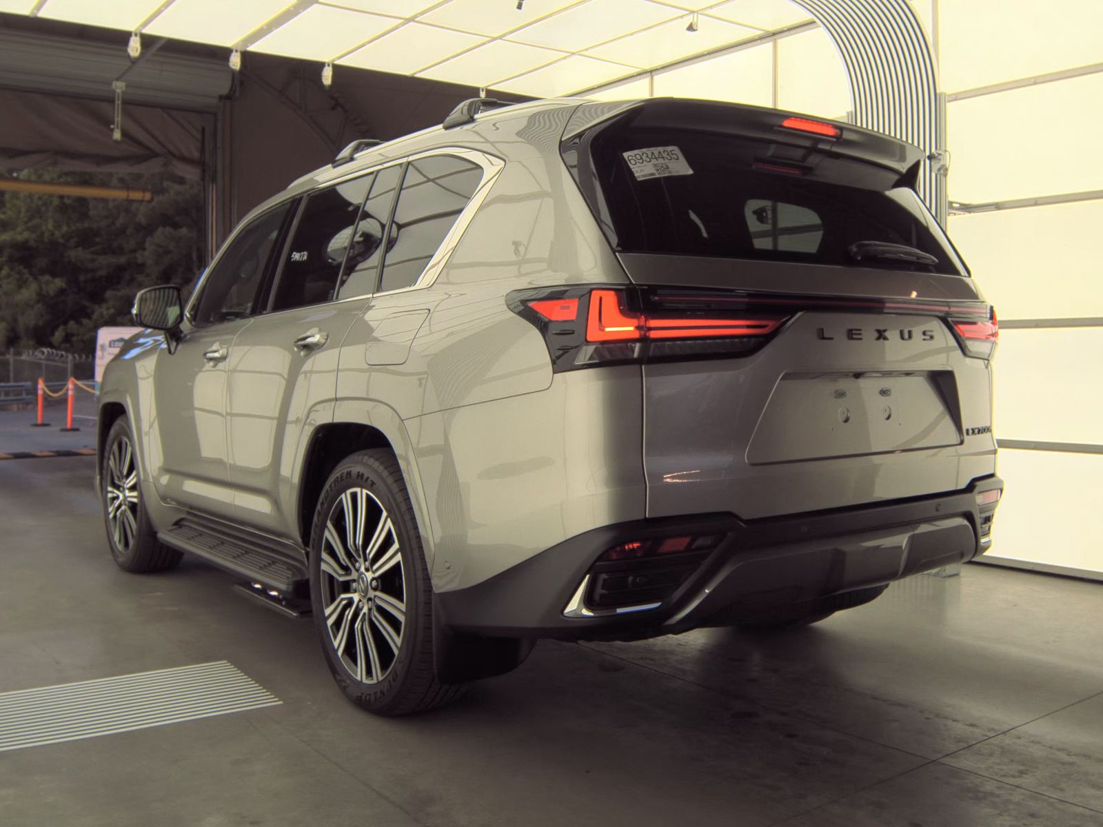 2026 Lexus LX LX 700h Luxury AWD