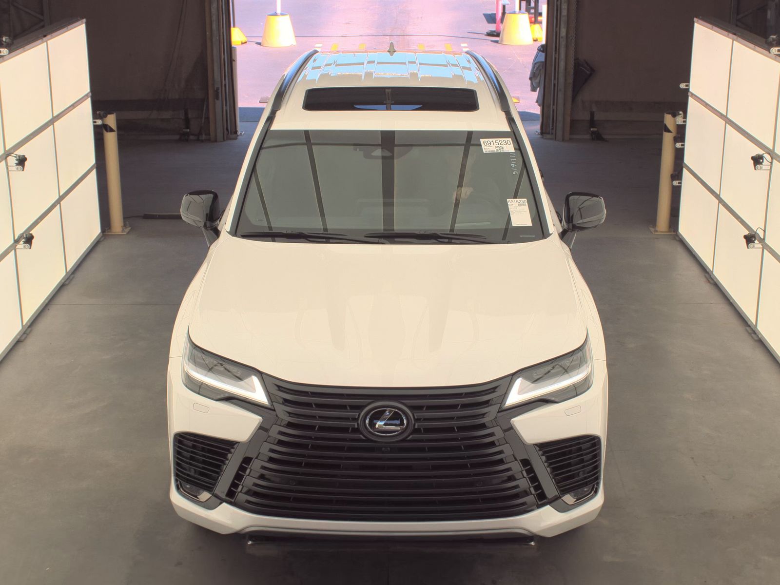 2025 Lexus LX LX 700h Luxury AWD