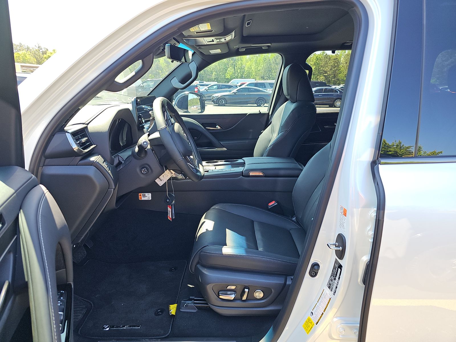 2025 Lexus LX LX 700h Luxury AWD