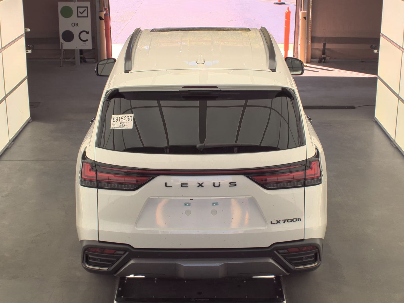 2025 Lexus LX LX 700h Luxury AWD