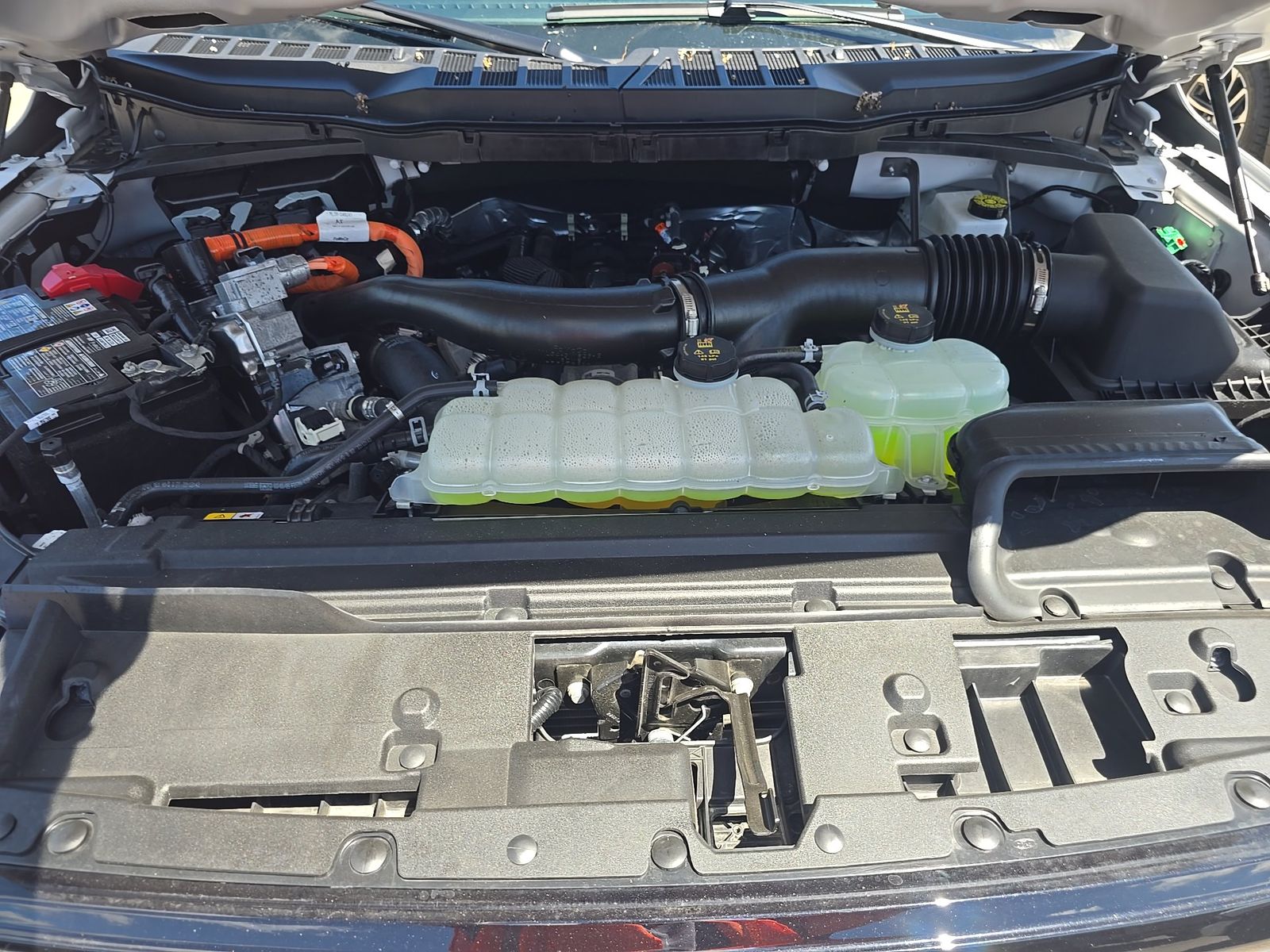 2025 Ford F-150 Hybrid XLT AWD