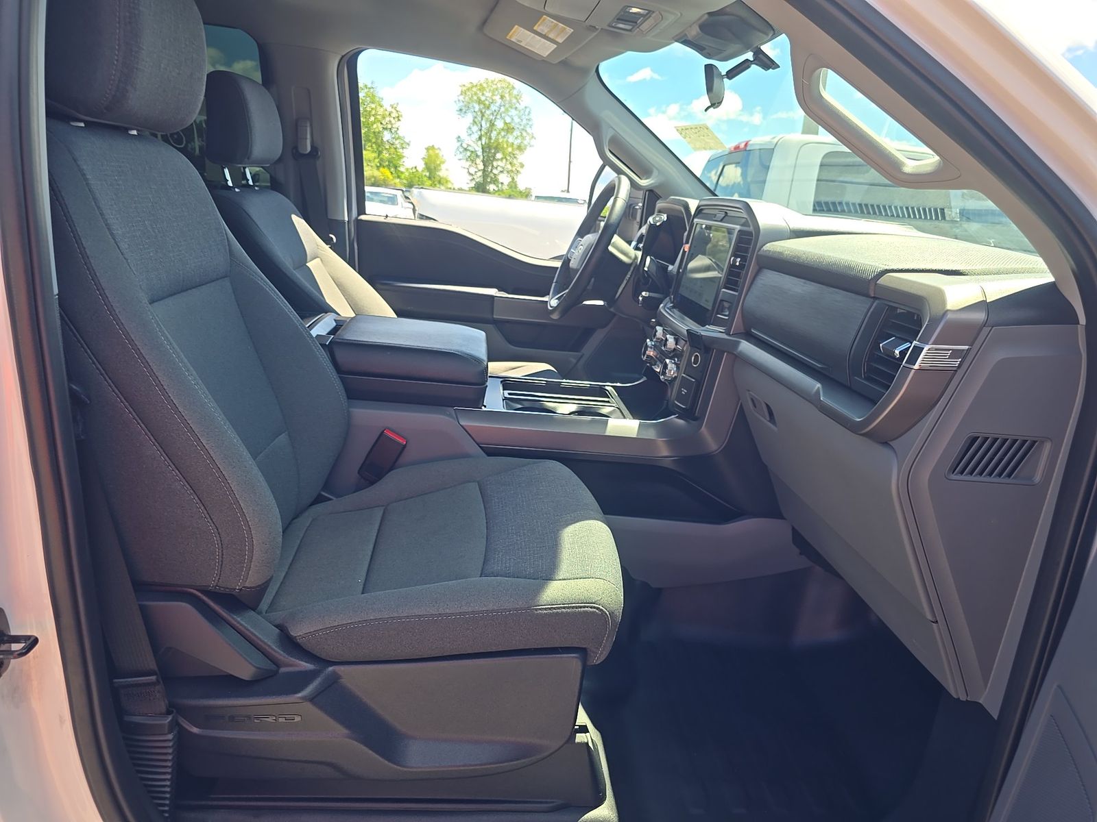 2025 Ford F-150 Hybrid XLT AWD