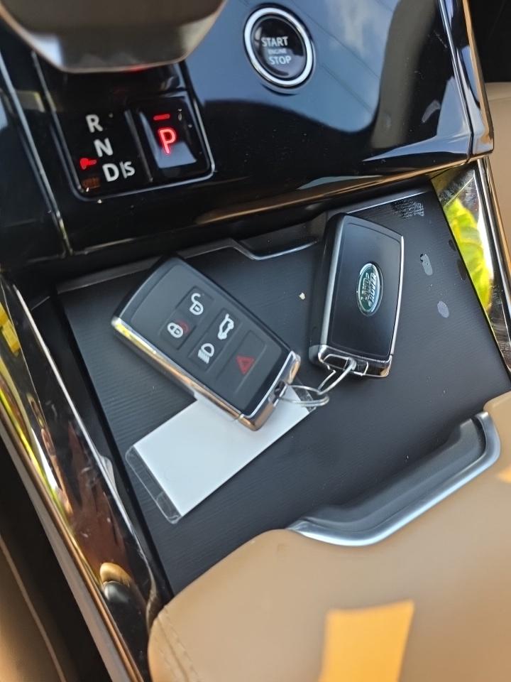2025 Land Rover Range Rover Sport SE AWD