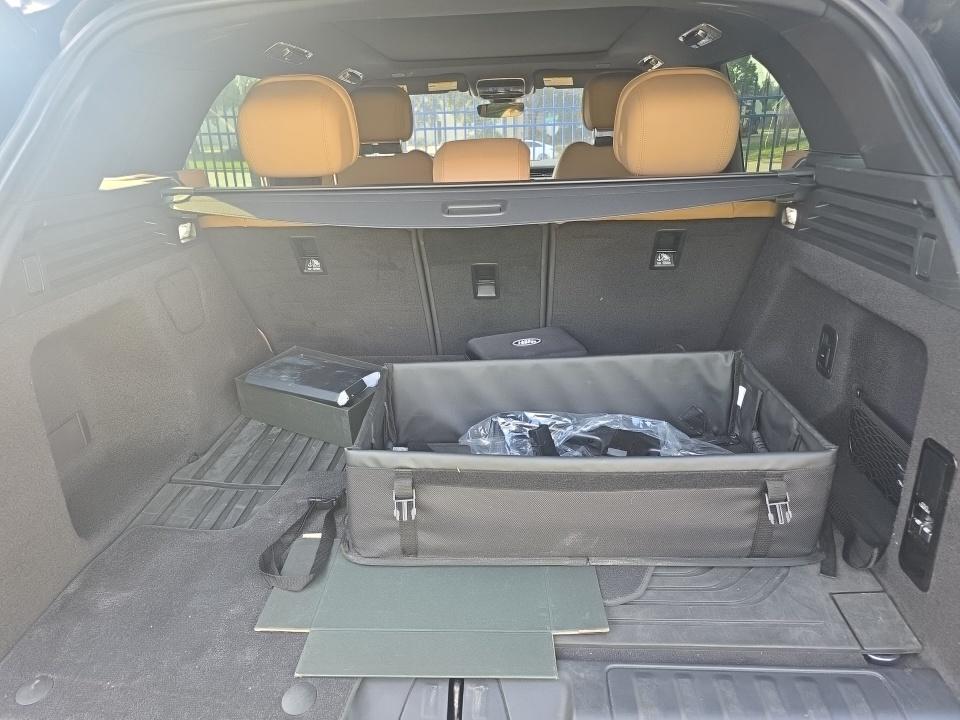 2025 Land Rover Range Rover Sport SE AWD