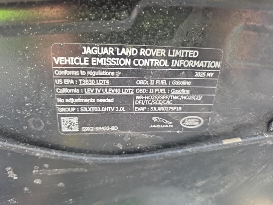 2025 Land Rover Range Rover Sport SE AWD