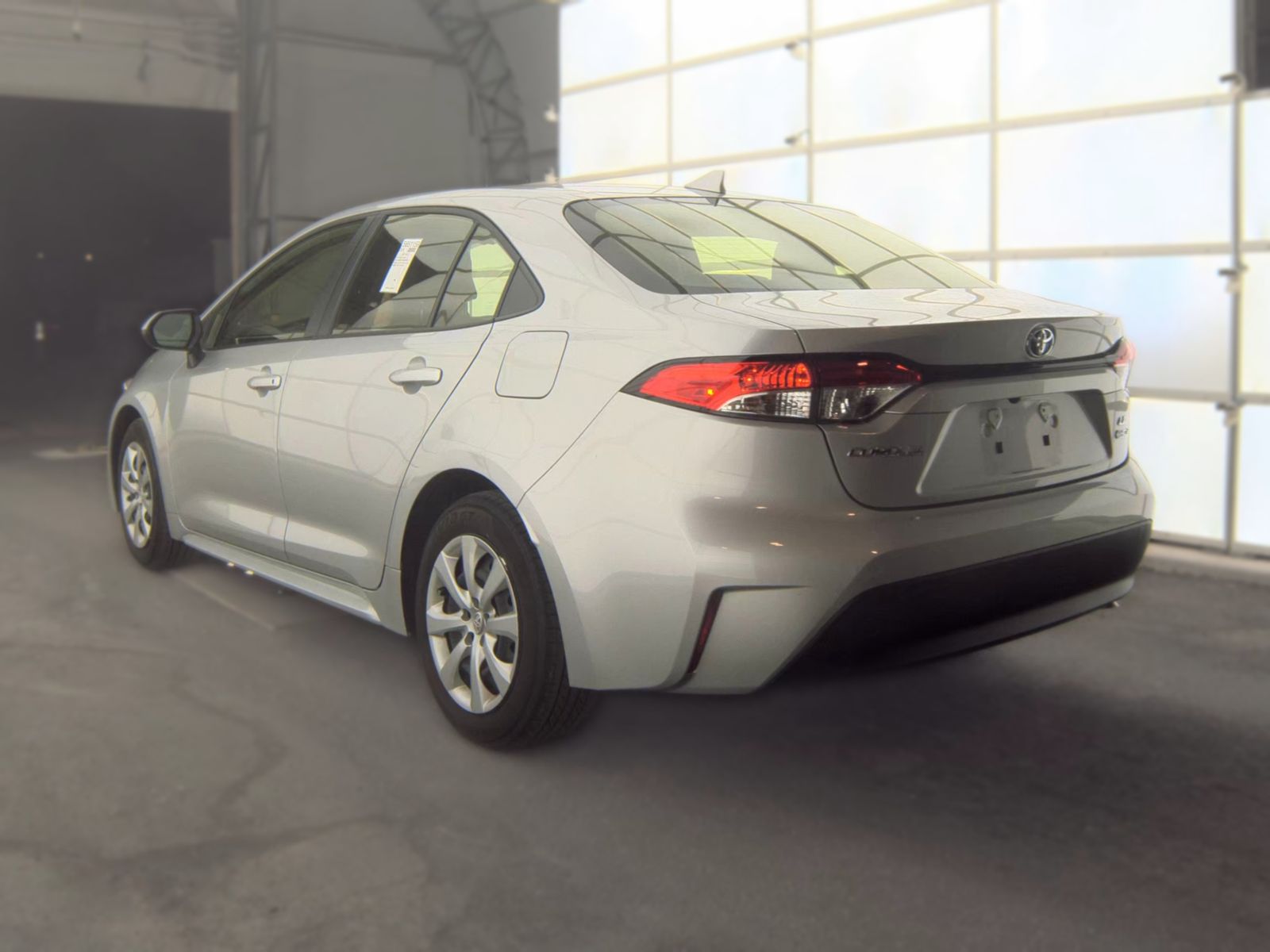 2025 Toyota Corolla Hybrid LE FWD