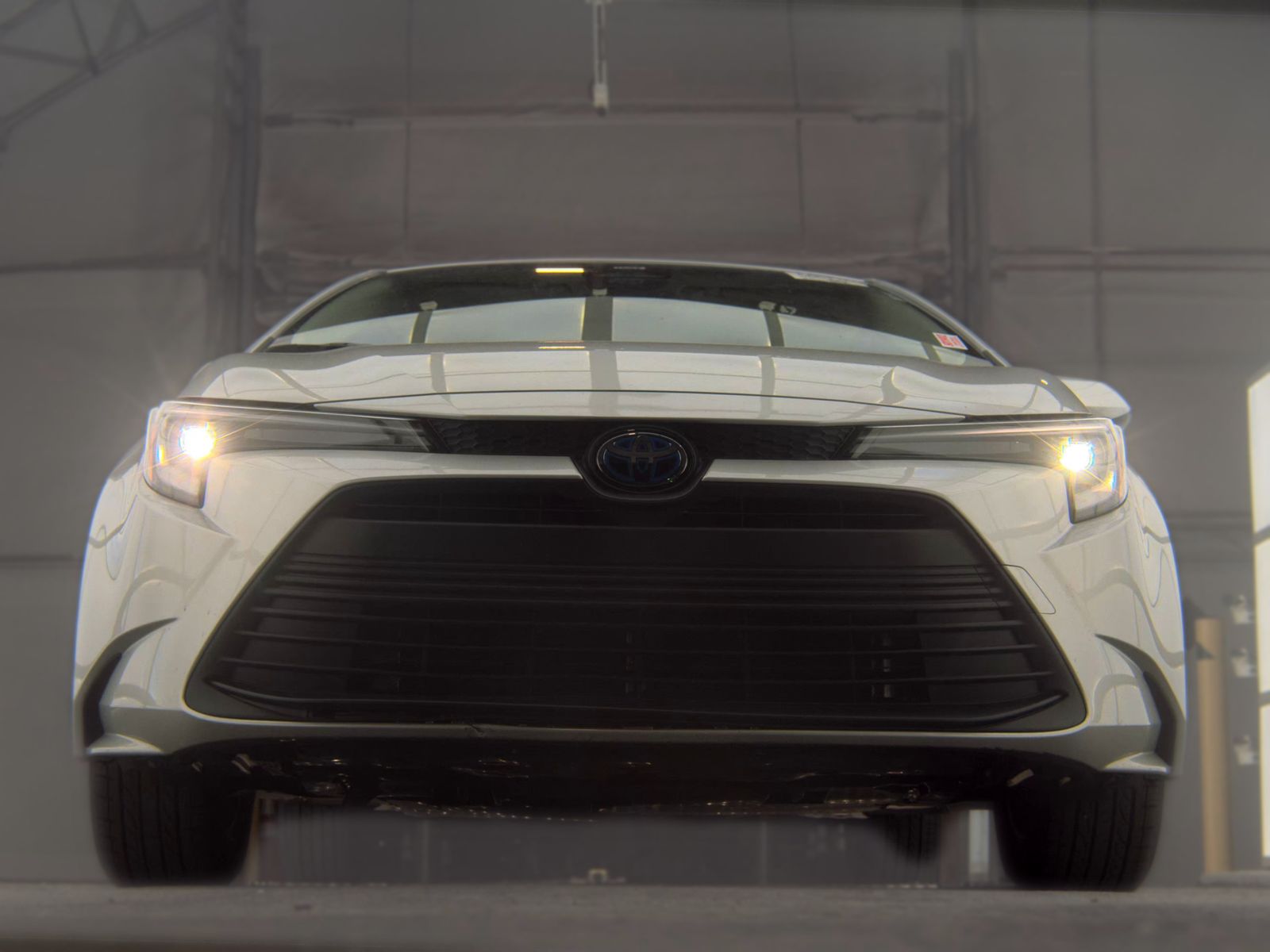 2025 Toyota Corolla Hybrid LE FWD