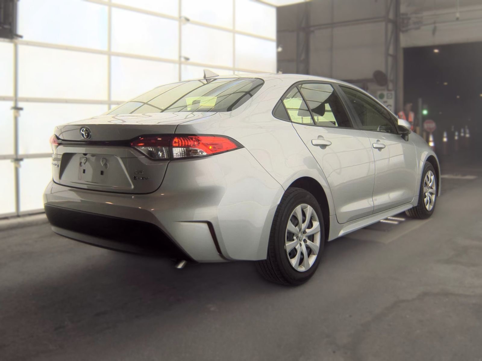 2025 Toyota Corolla Hybrid LE FWD
