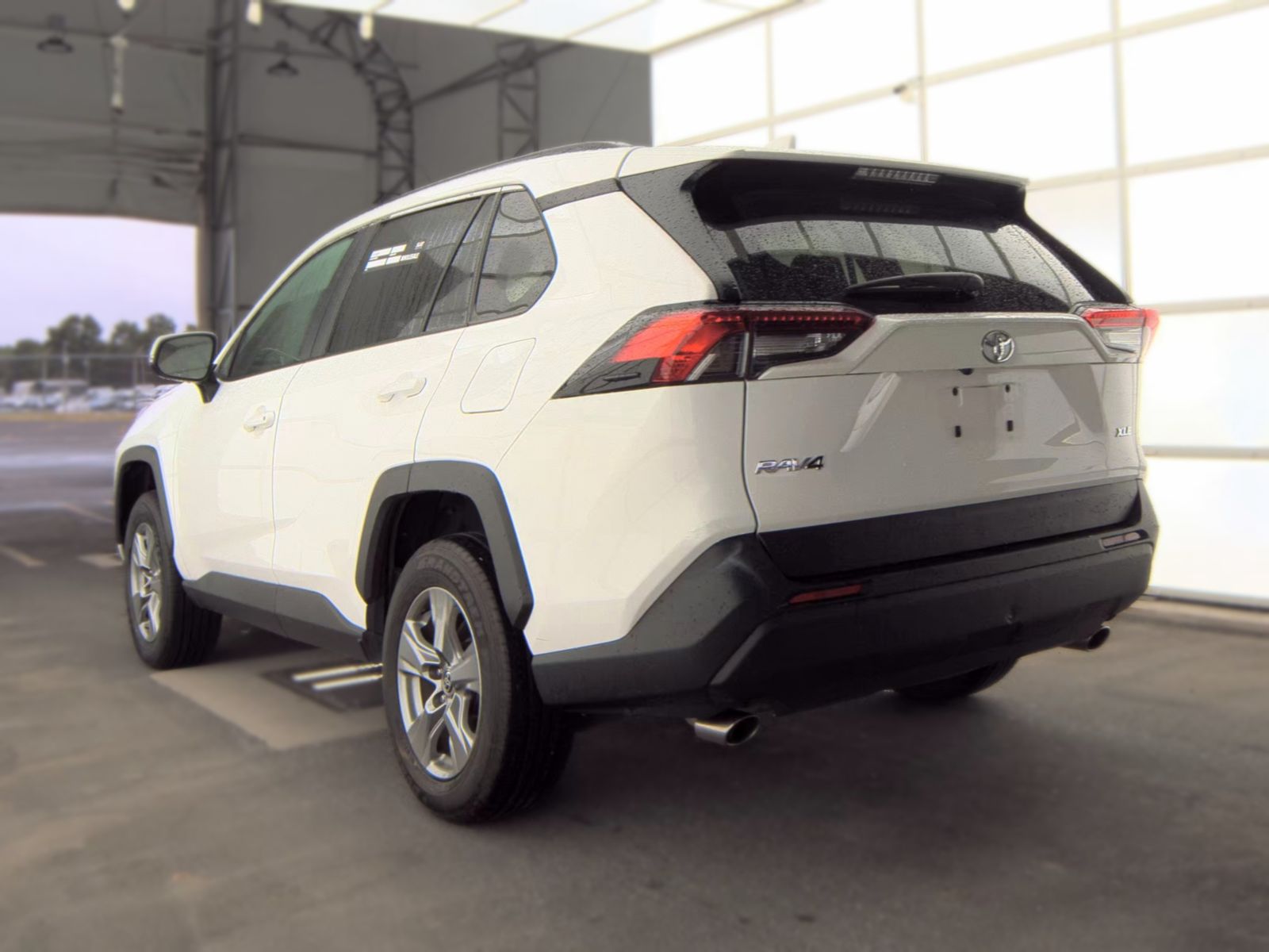 2025 Toyota RAV4 XLE FWD