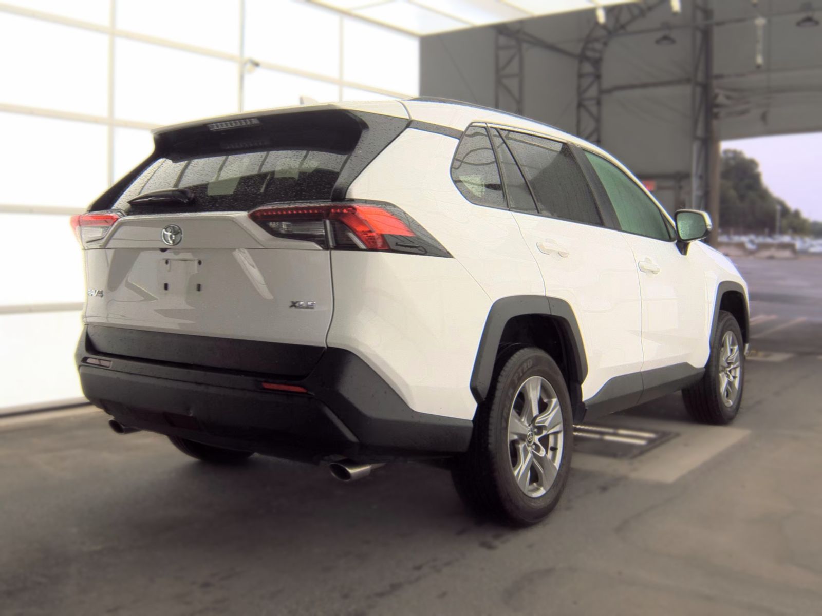 2025 Toyota RAV4 XLE FWD