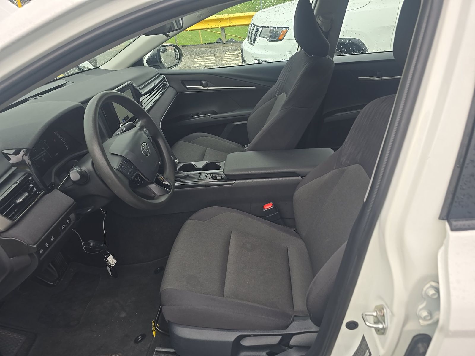2025 Toyota Camry LE FWD