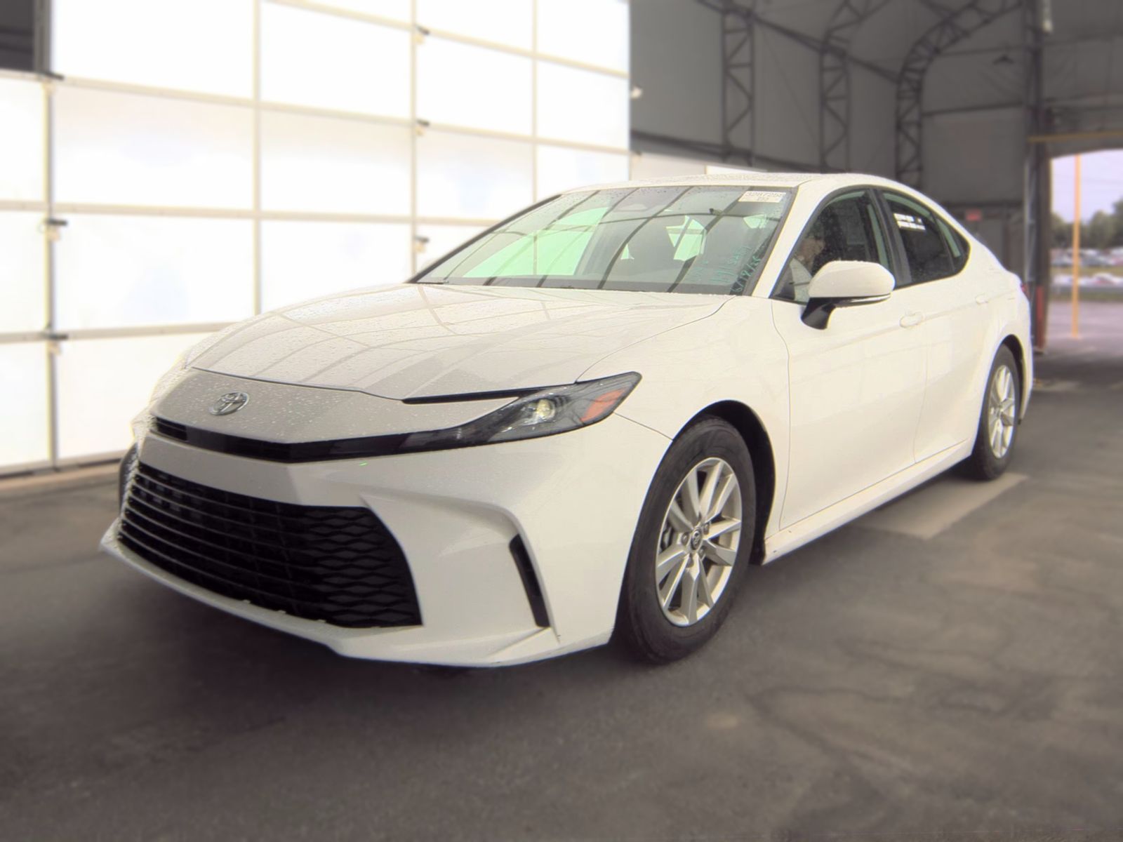 2025 Toyota Camry LE FWD