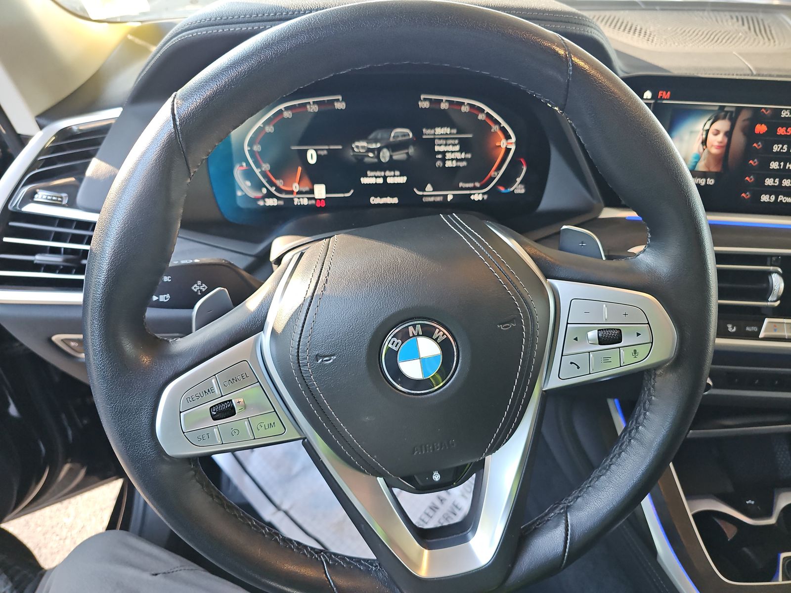 2022 BMW X7 xDrive40i AWD