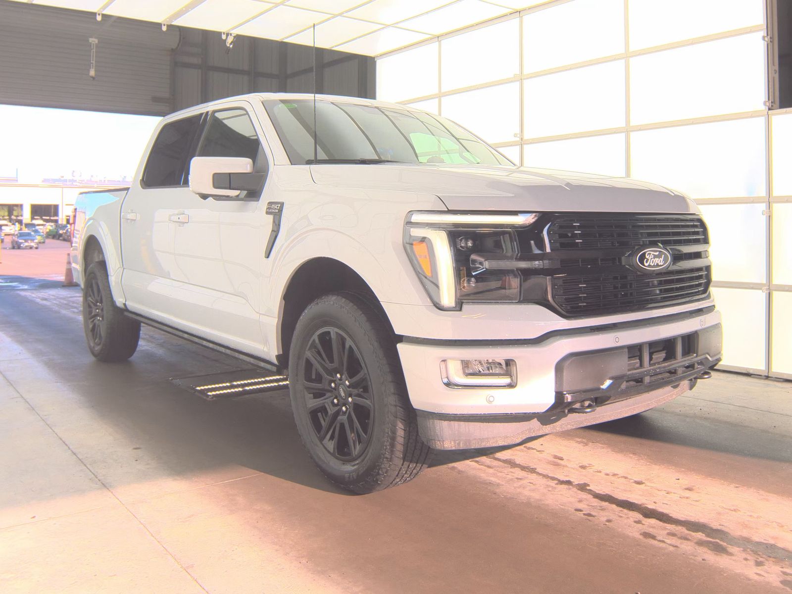 2025 Ford F-150 Platinum AWD