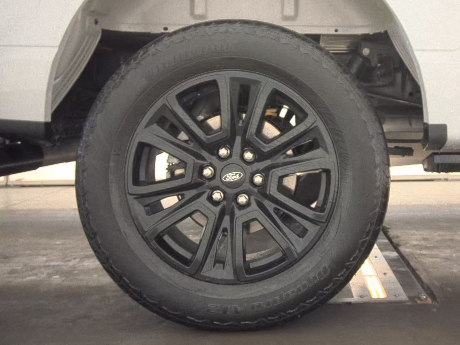 2025 Ford F-150 Platinum AWD