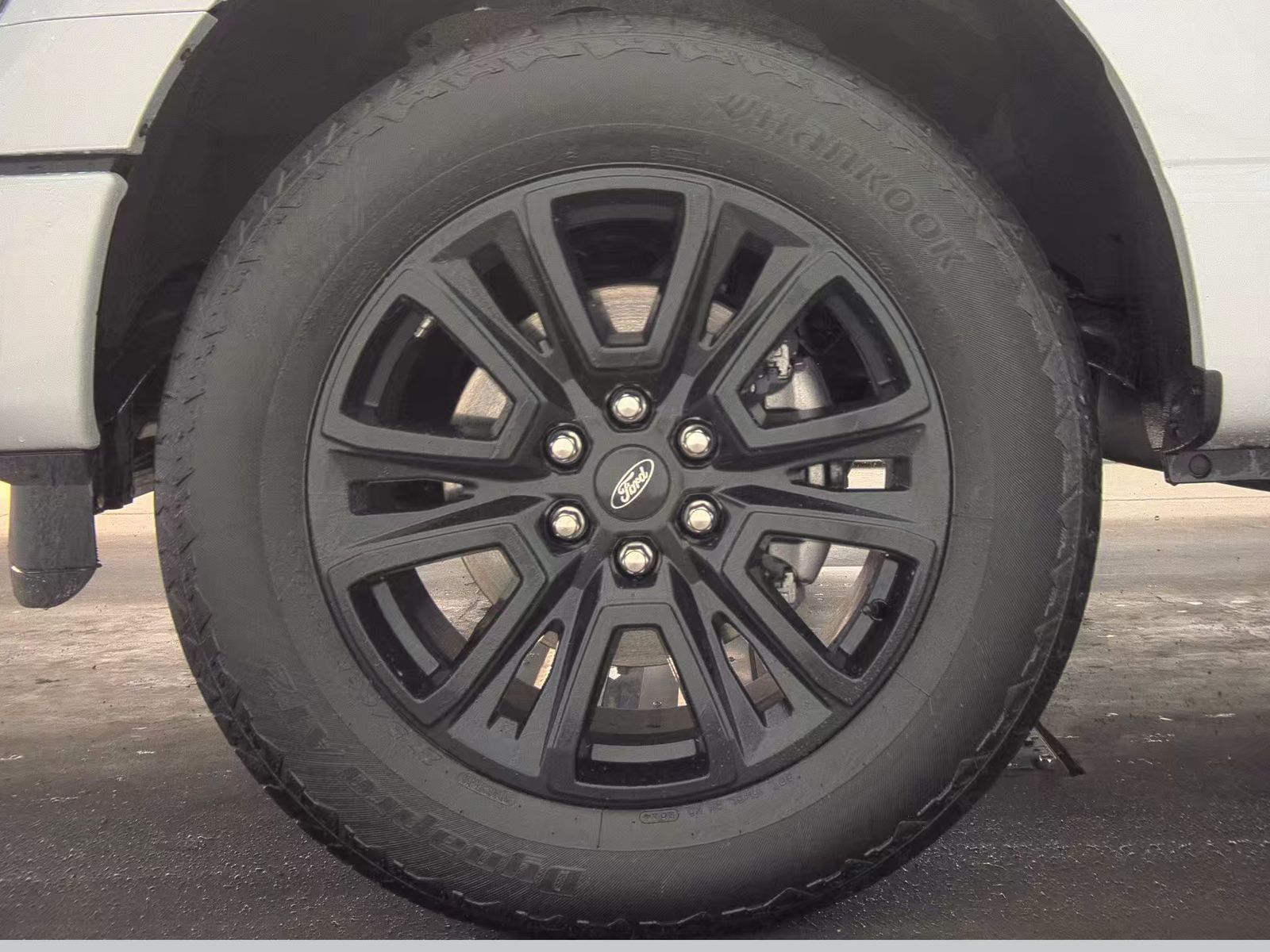 2025 Ford F-150 Platinum AWD