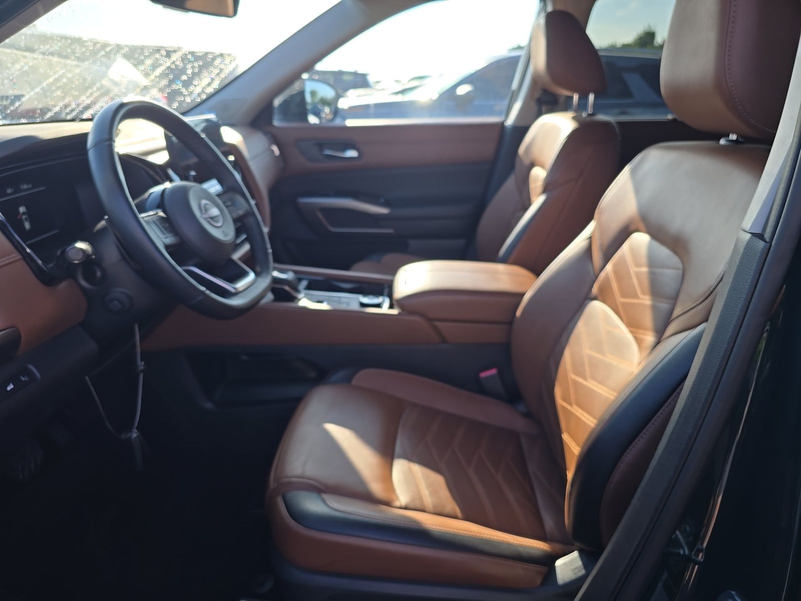 2024 Nissan Pathfinder Platinum AWD