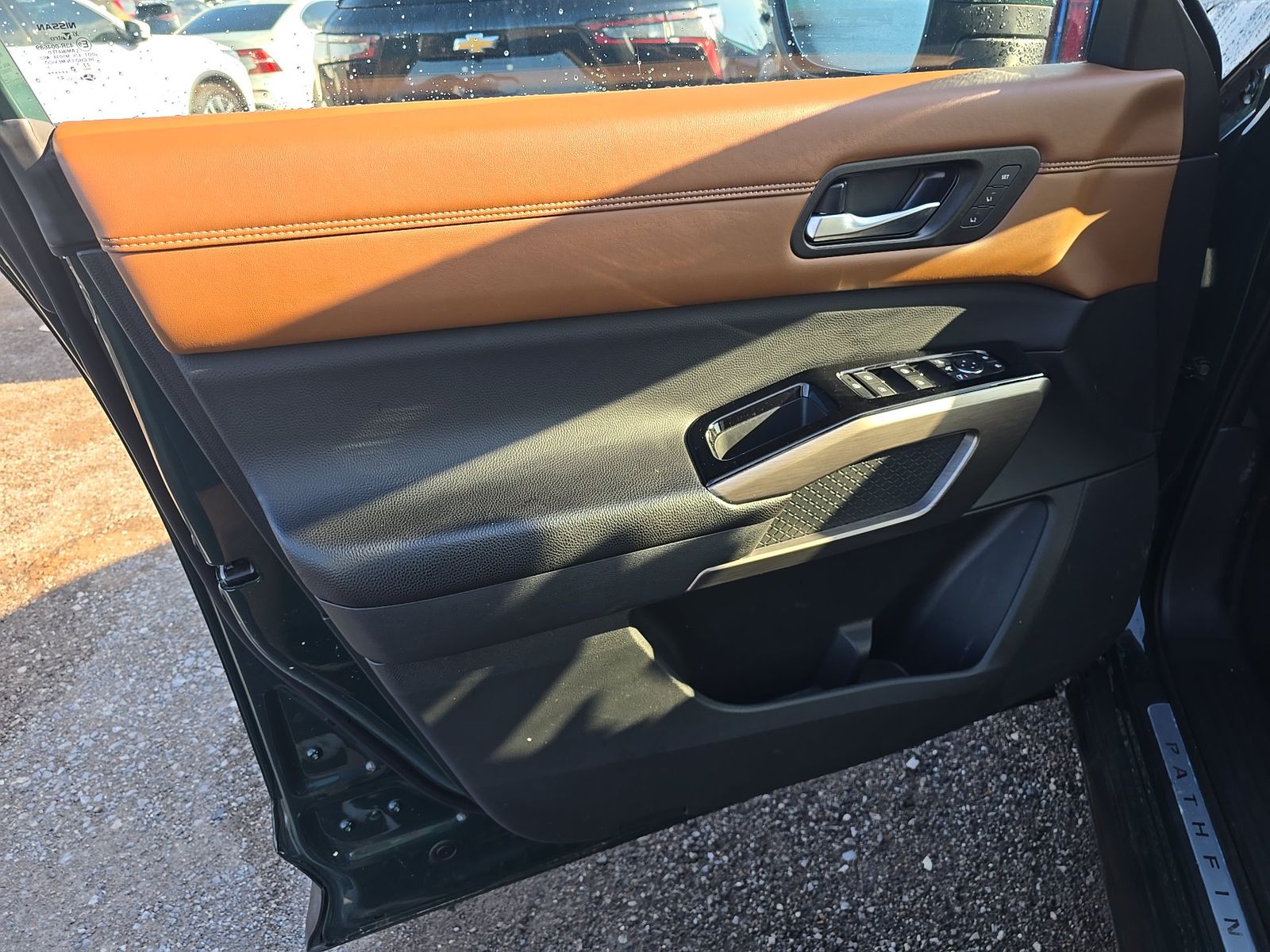 2024 Nissan Pathfinder Platinum AWD