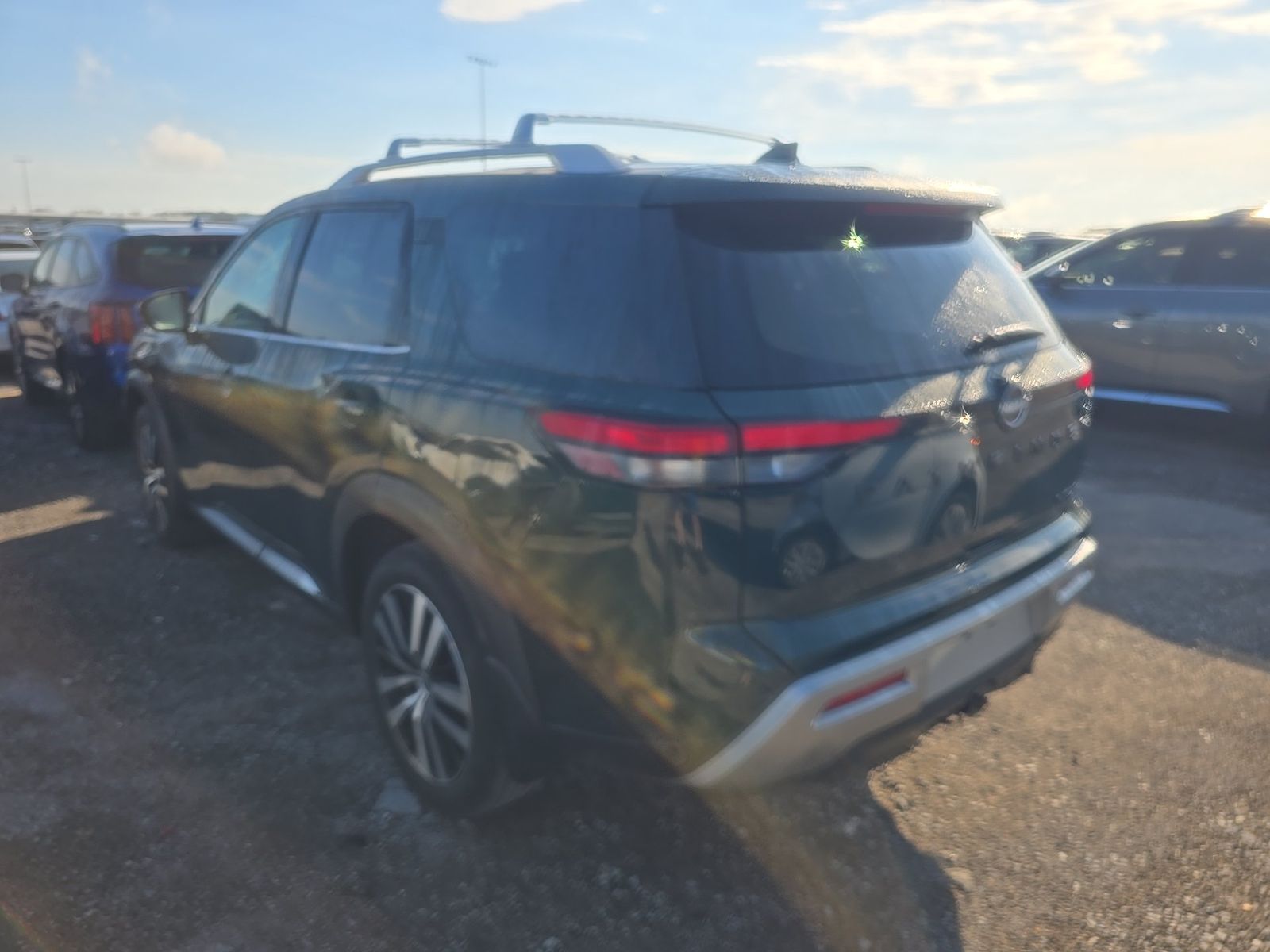 2024 Nissan Pathfinder Platinum AWD