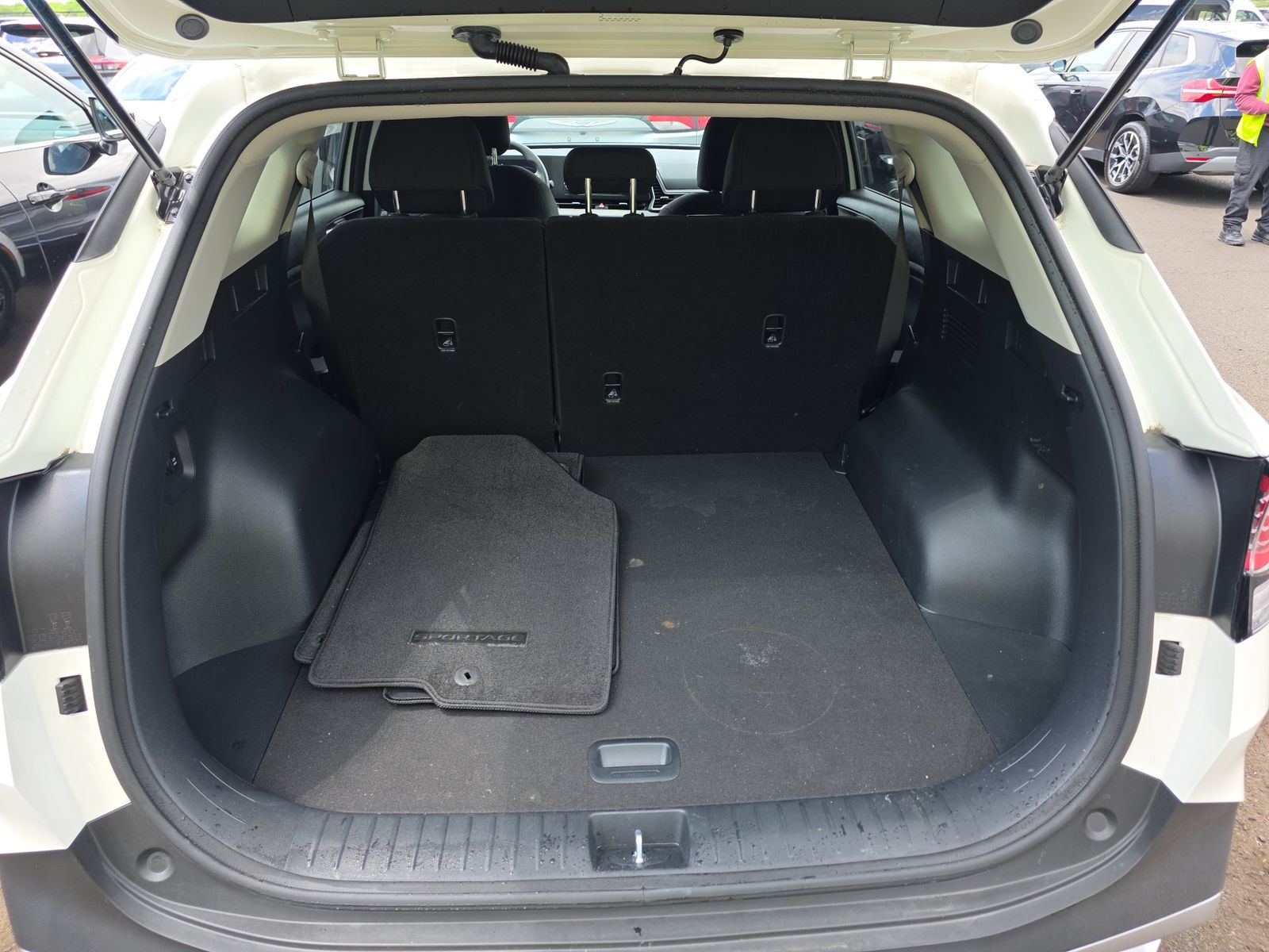 2025 Kia Sportage LX AWD