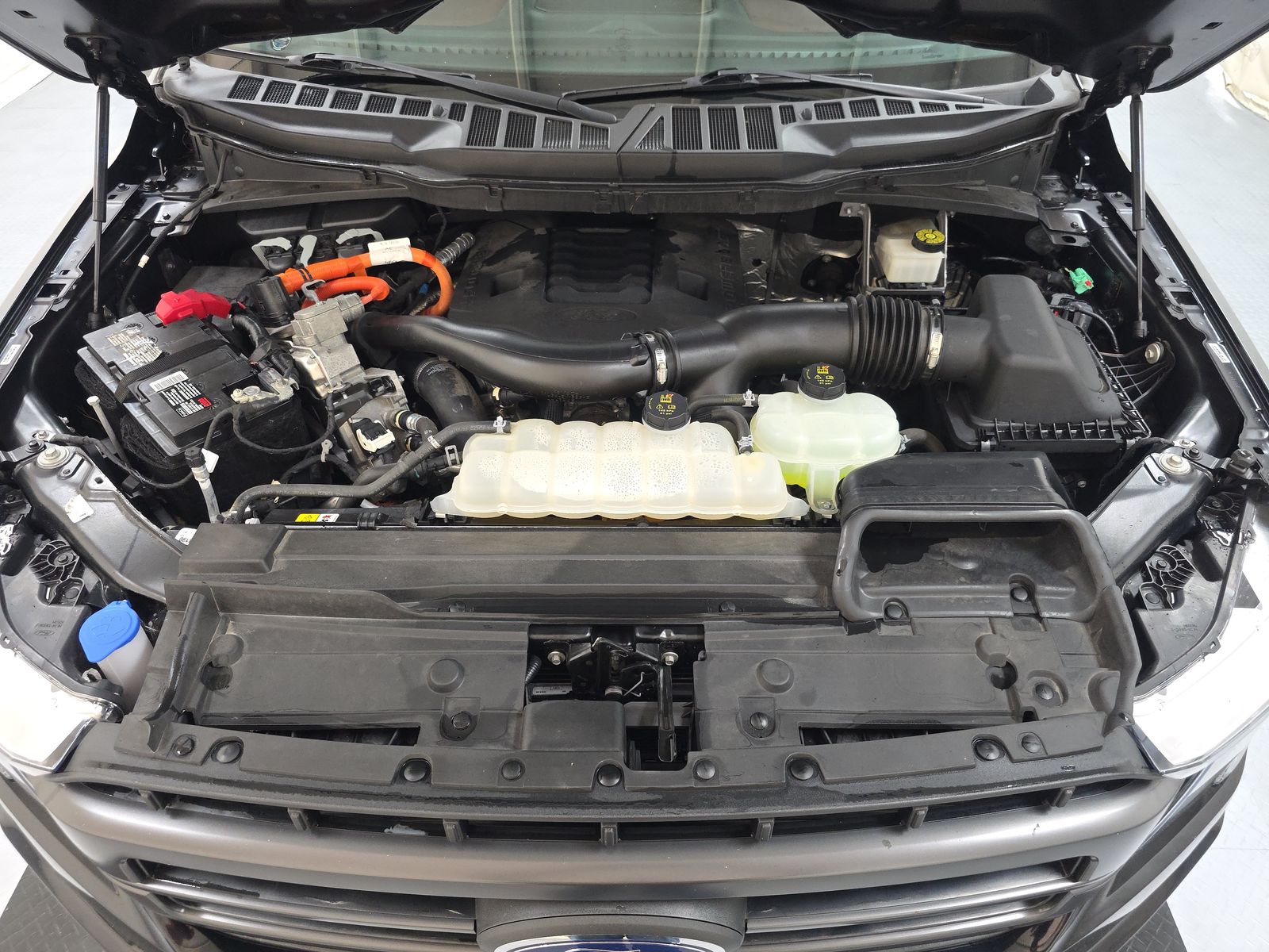 2022 Ford F-150 Hybrid Lariat AWD