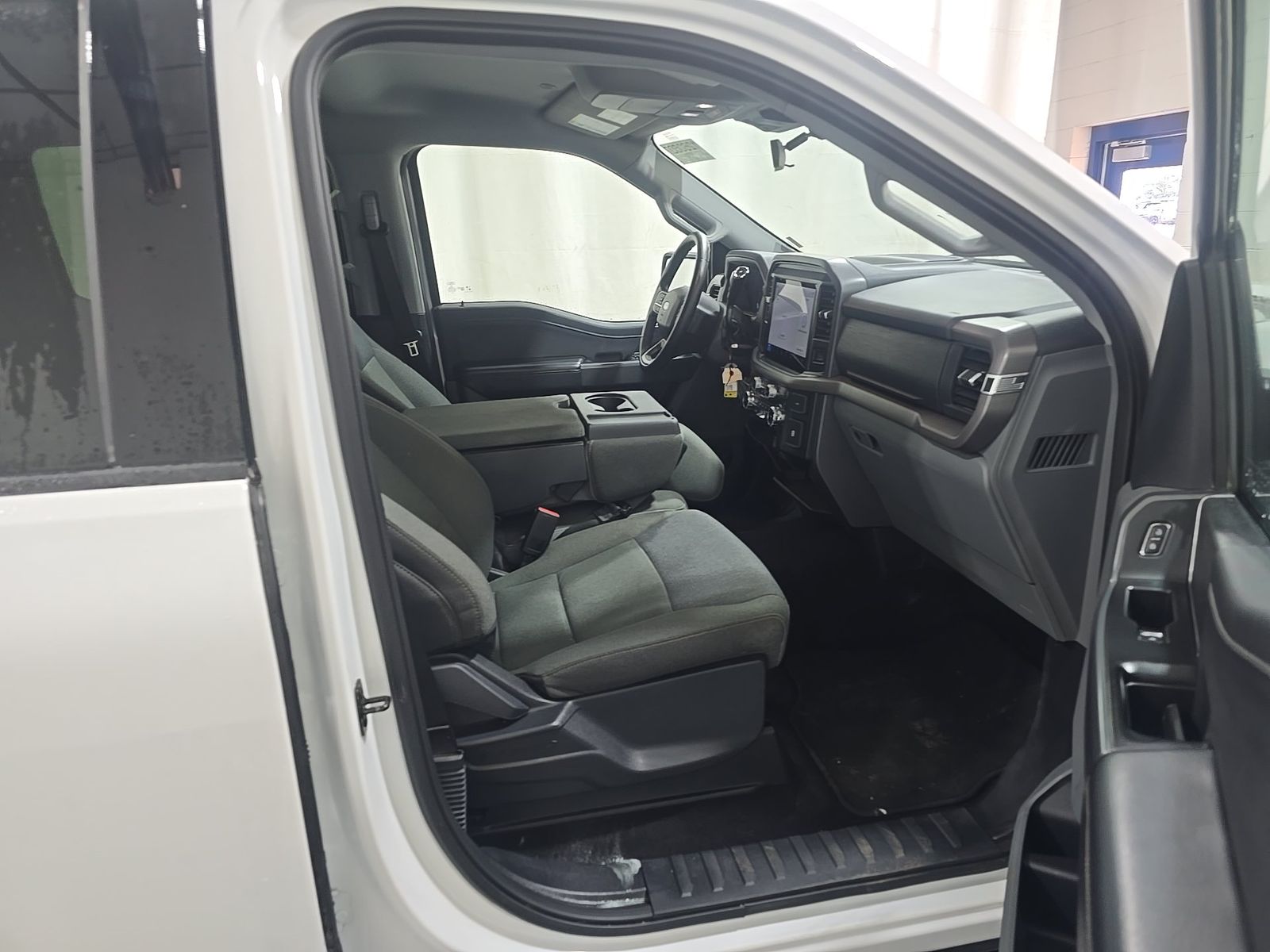 2025 Ford F-150 XLT AWD