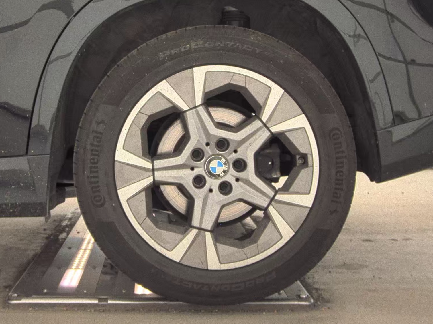 2025 BMW X1 xDrive28i AWD