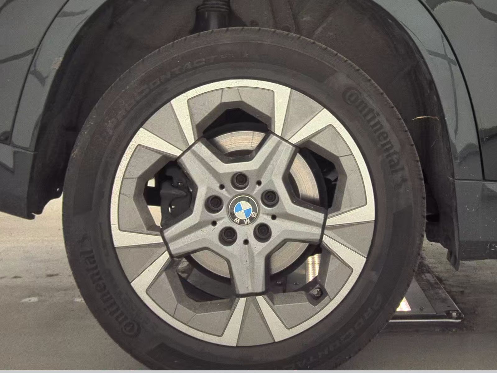 2025 BMW X1 xDrive28i AWD