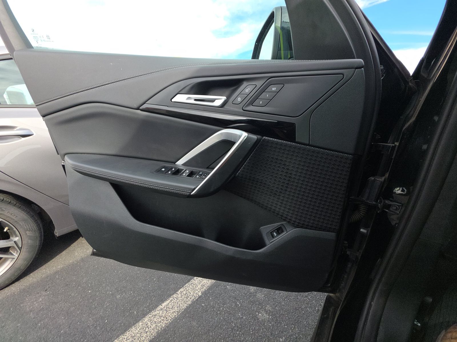 2025 BMW X1 xDrive28i AWD