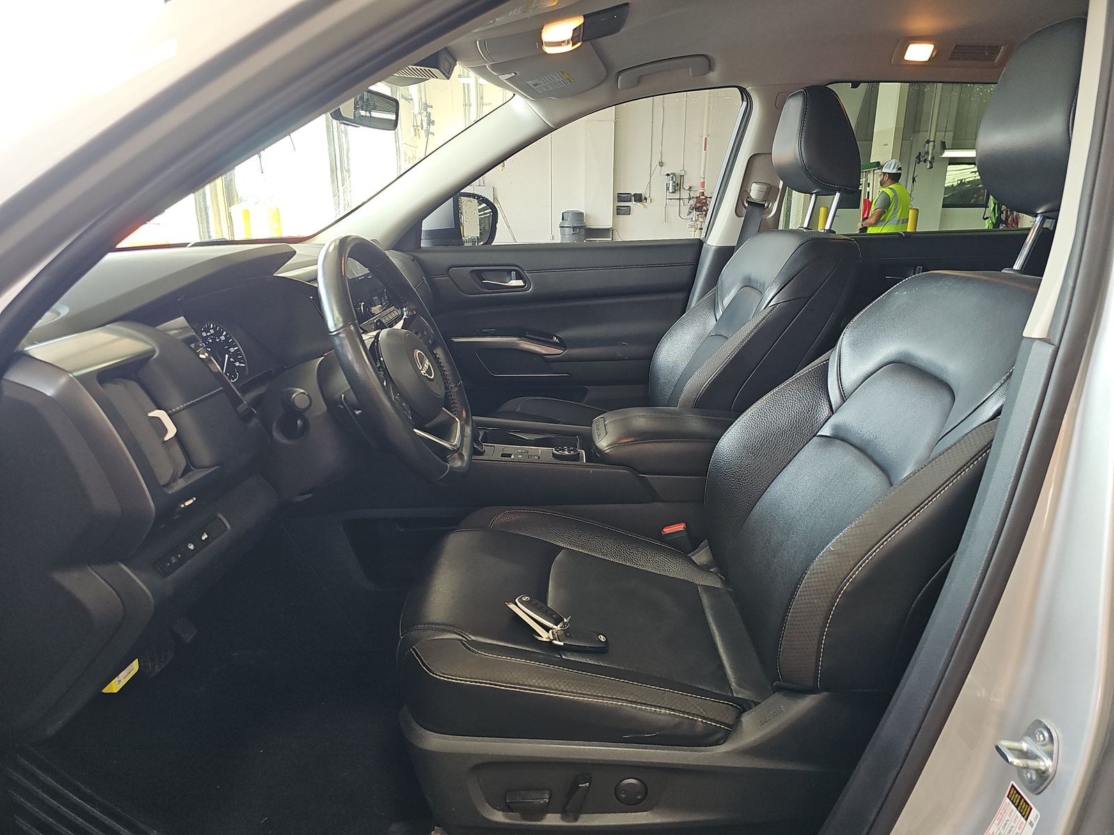 2023 Nissan Pathfinder SL AWD