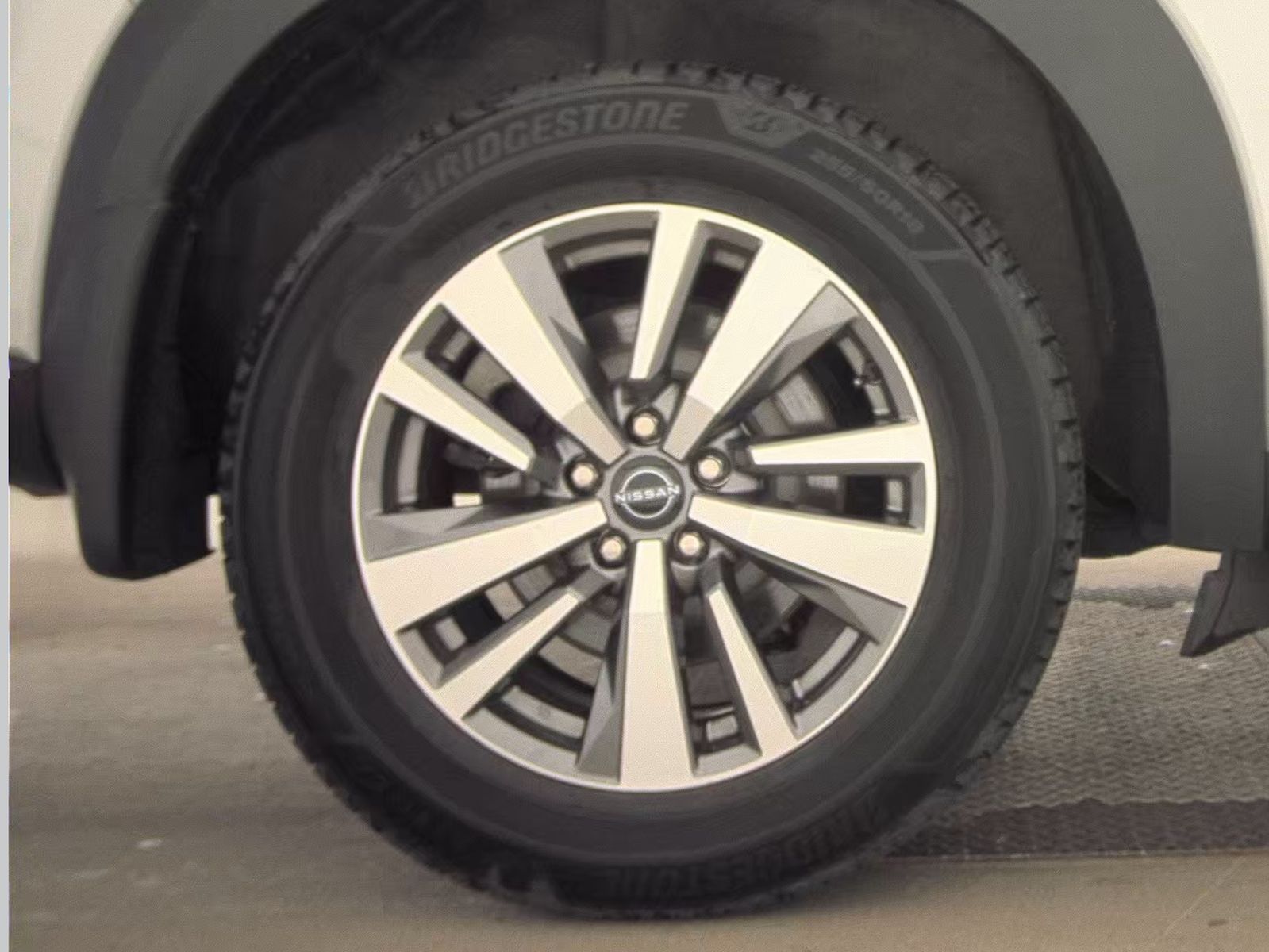 2023 Nissan Pathfinder SL AWD