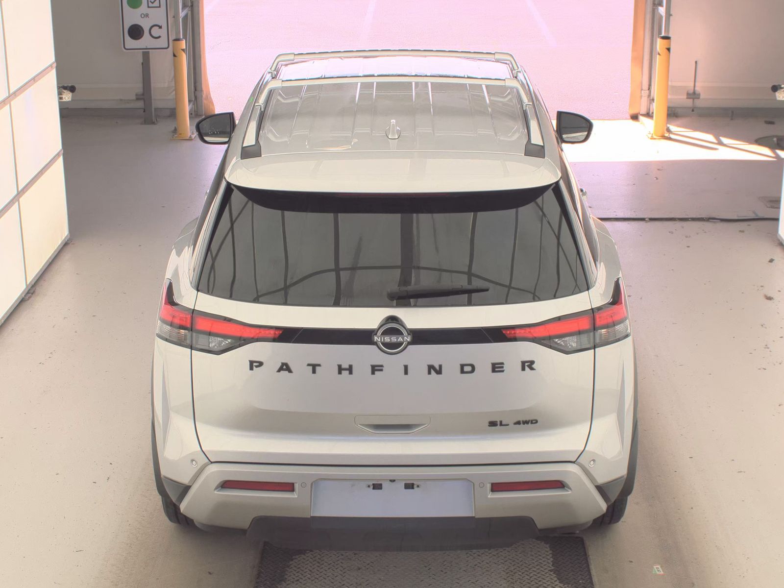 2023 Nissan Pathfinder SL AWD