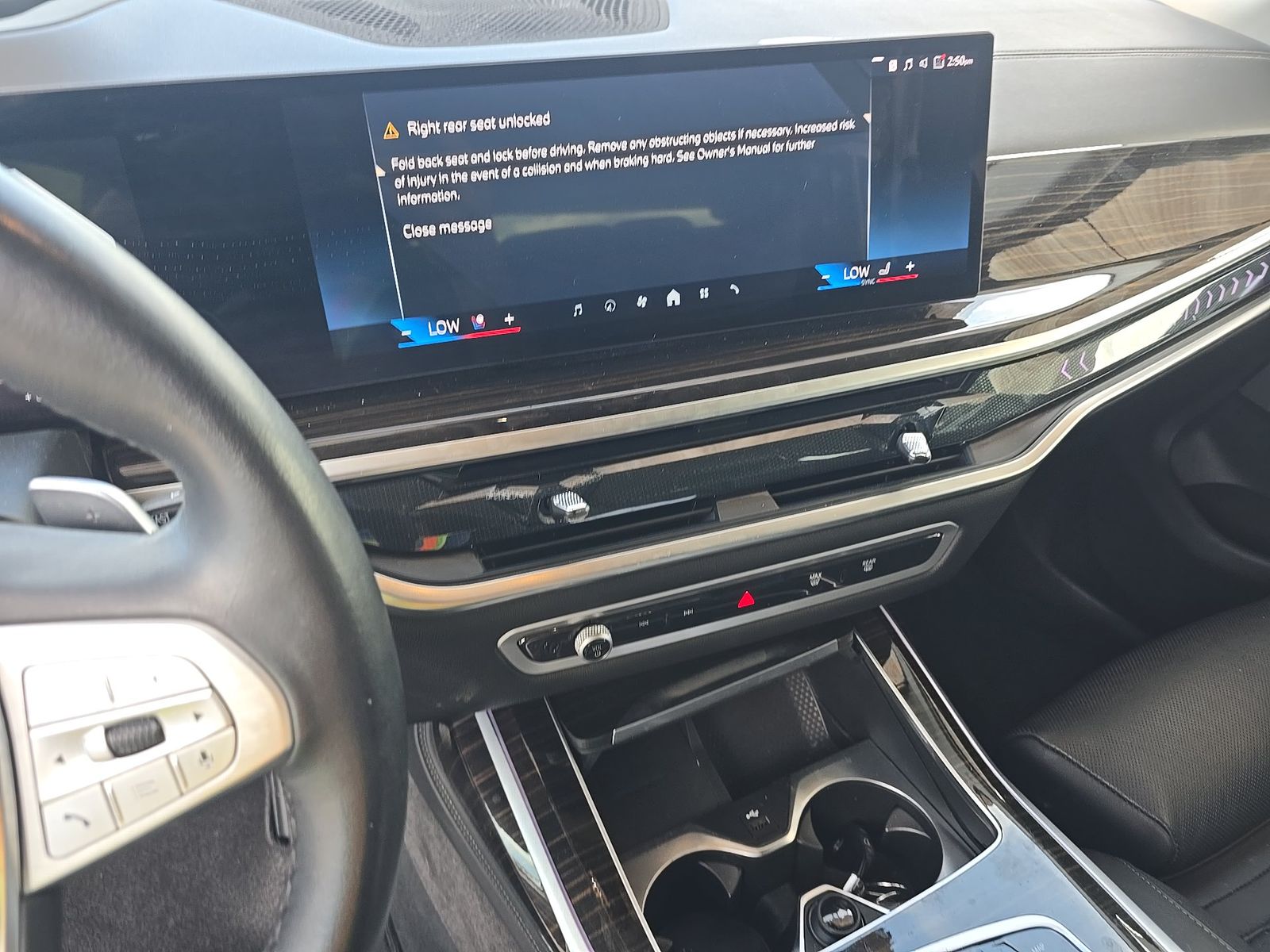 2025 BMW X7 xDrive40i AWD