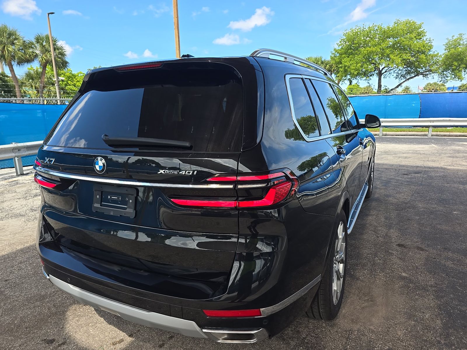 2025 BMW X7 xDrive40i AWD