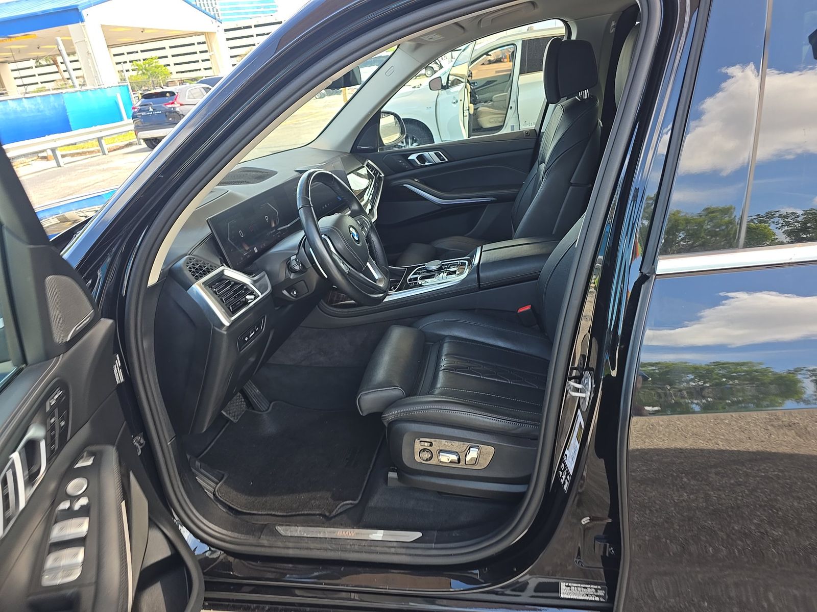 2025 BMW X7 xDrive40i AWD