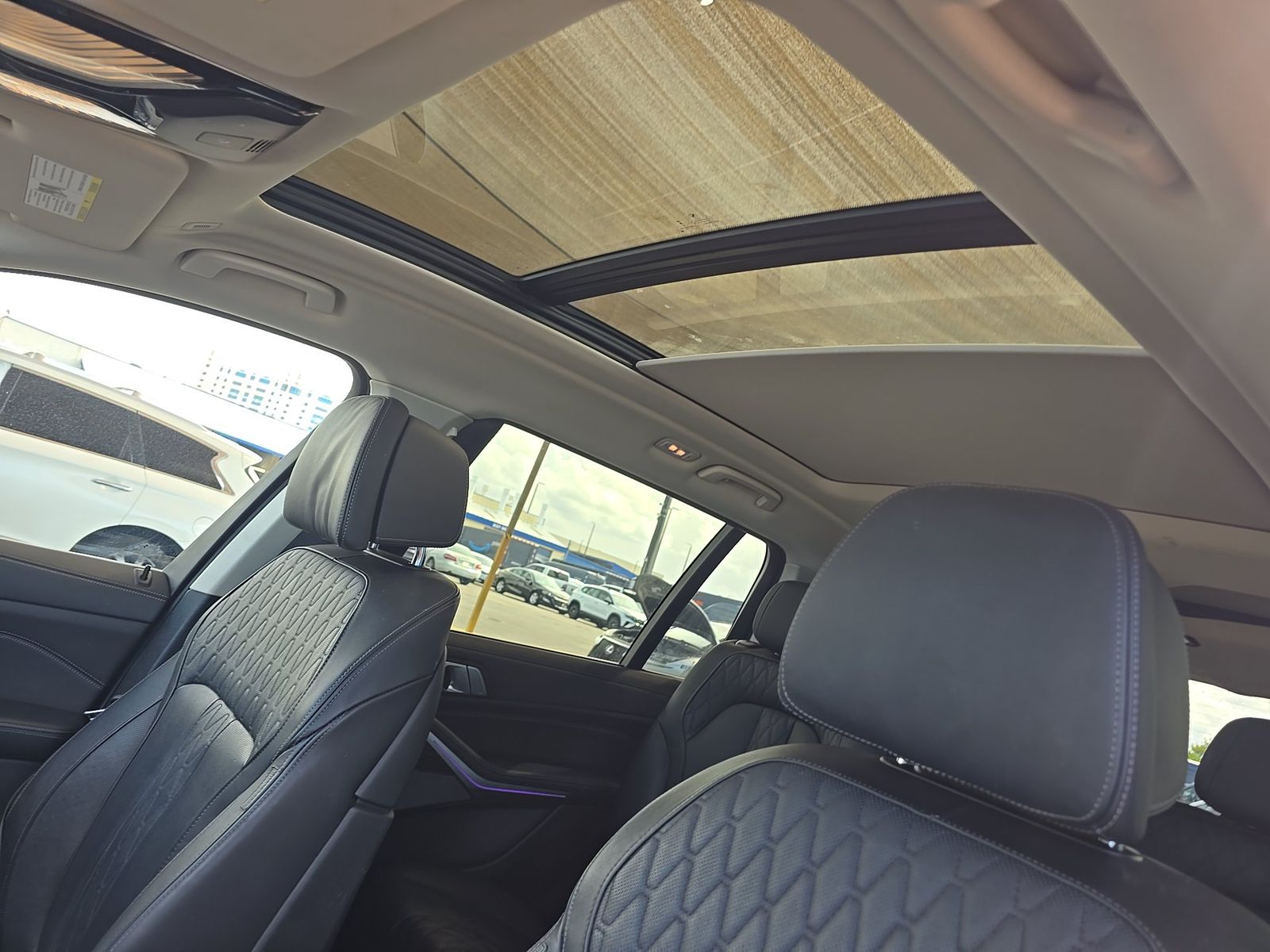 2025 BMW X7 xDrive40i AWD