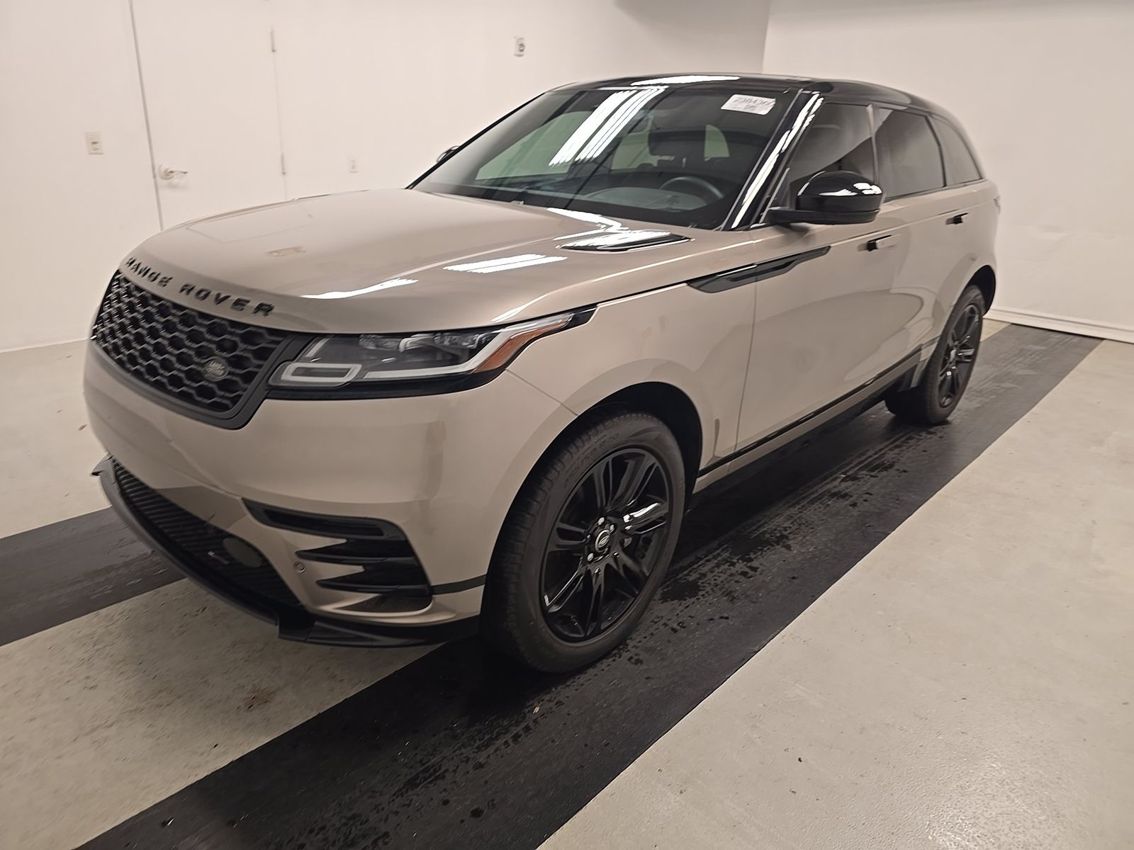 2023 Land Rover Range Rover Velar R-Dynamic S FWD